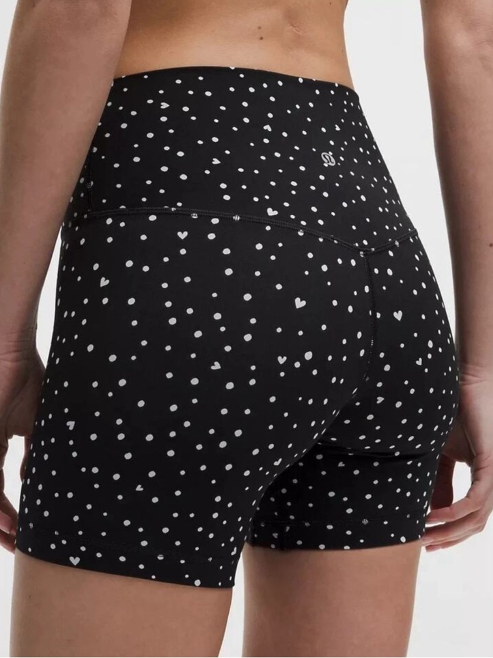 Lululemon Heart Scatter Align Short 4”